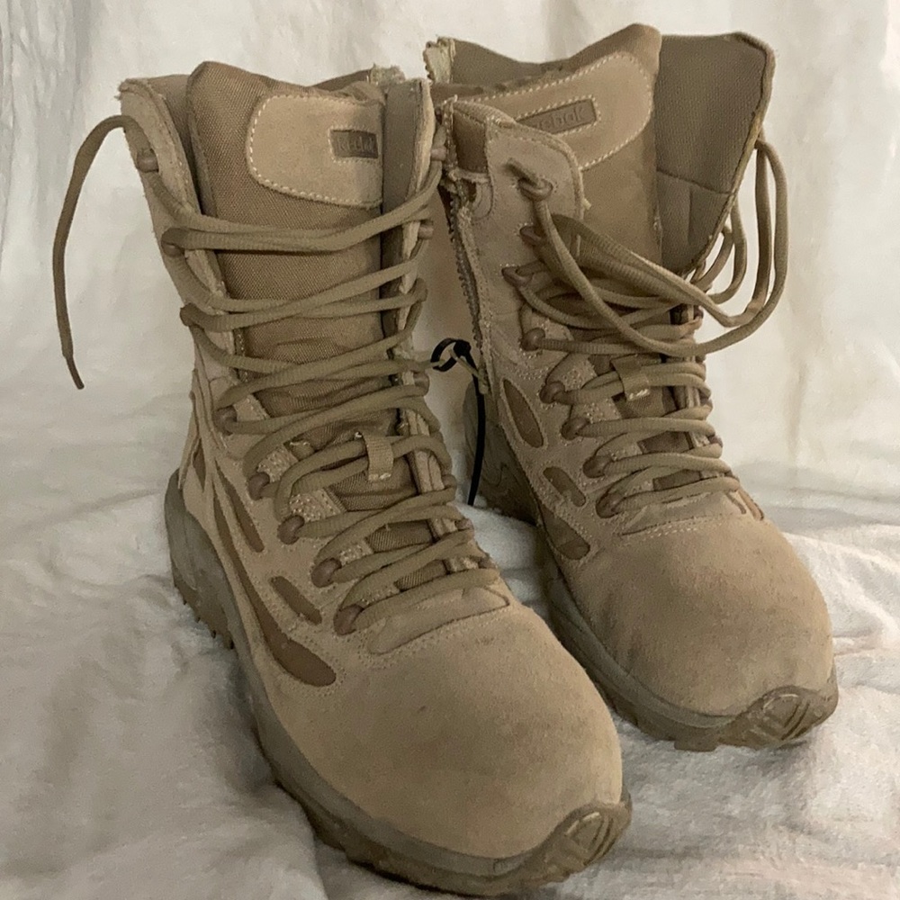 Reebok Men’s Oil and Slip Resistant Work Boot
